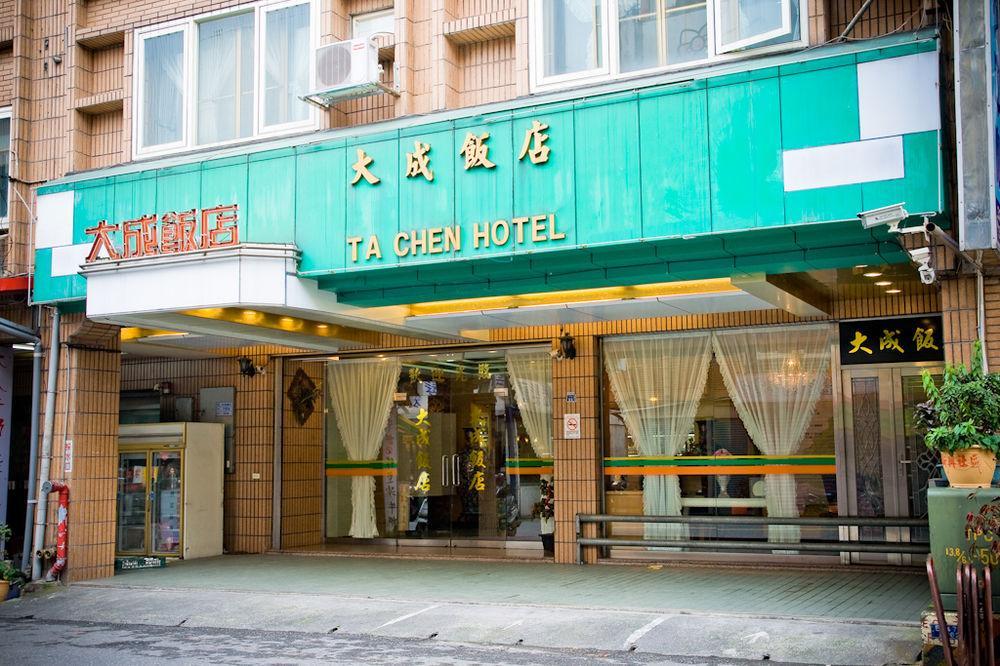 โรงแรมเดย์ เชน Yilan ภายนอก รูปภาพ