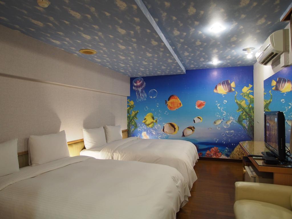 โรงแรมเดย์ เชน Yilan ภายนอก รูปภาพ