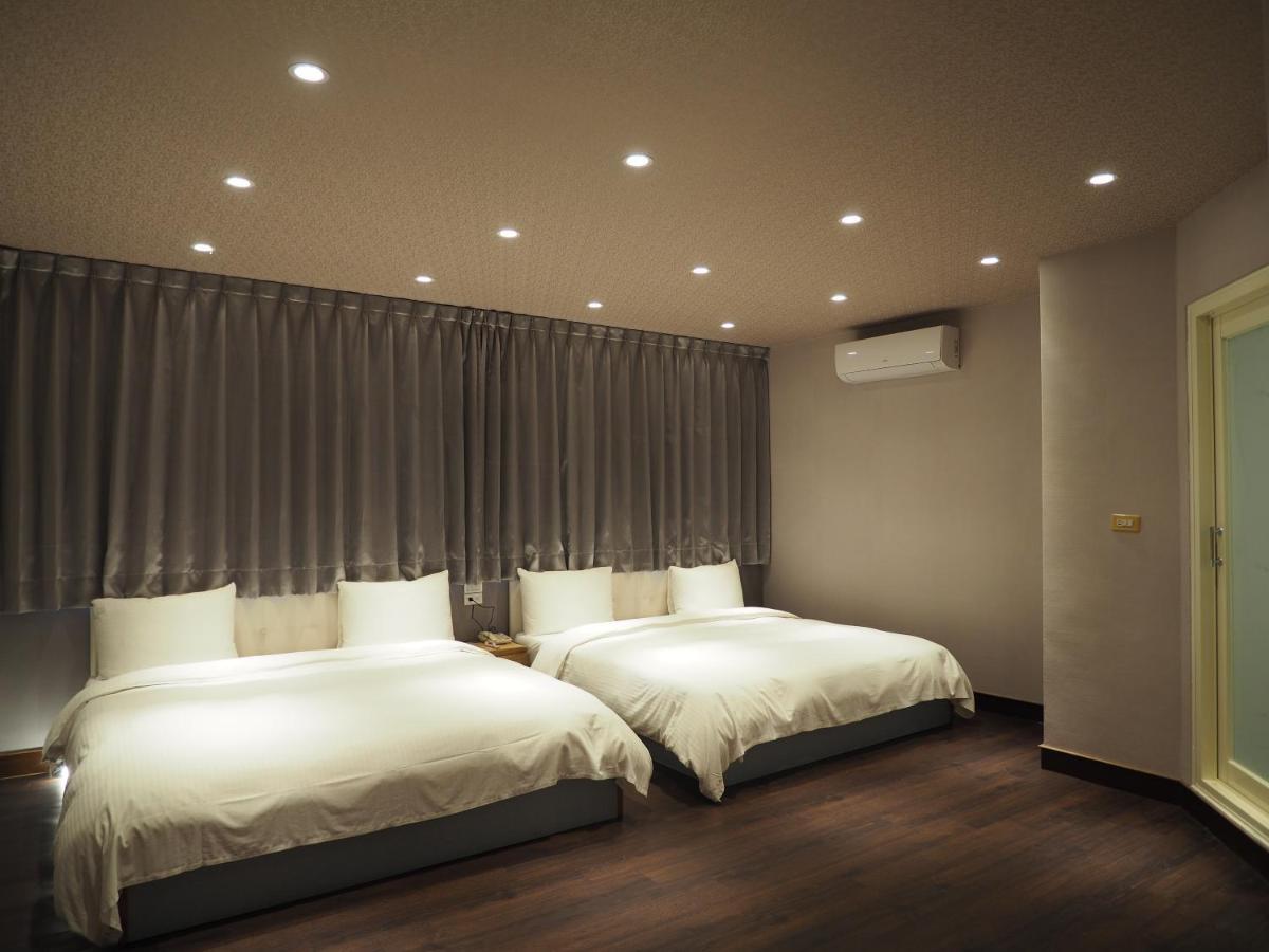 โรงแรมเดย์ เชน Yilan ภายนอก รูปภาพ