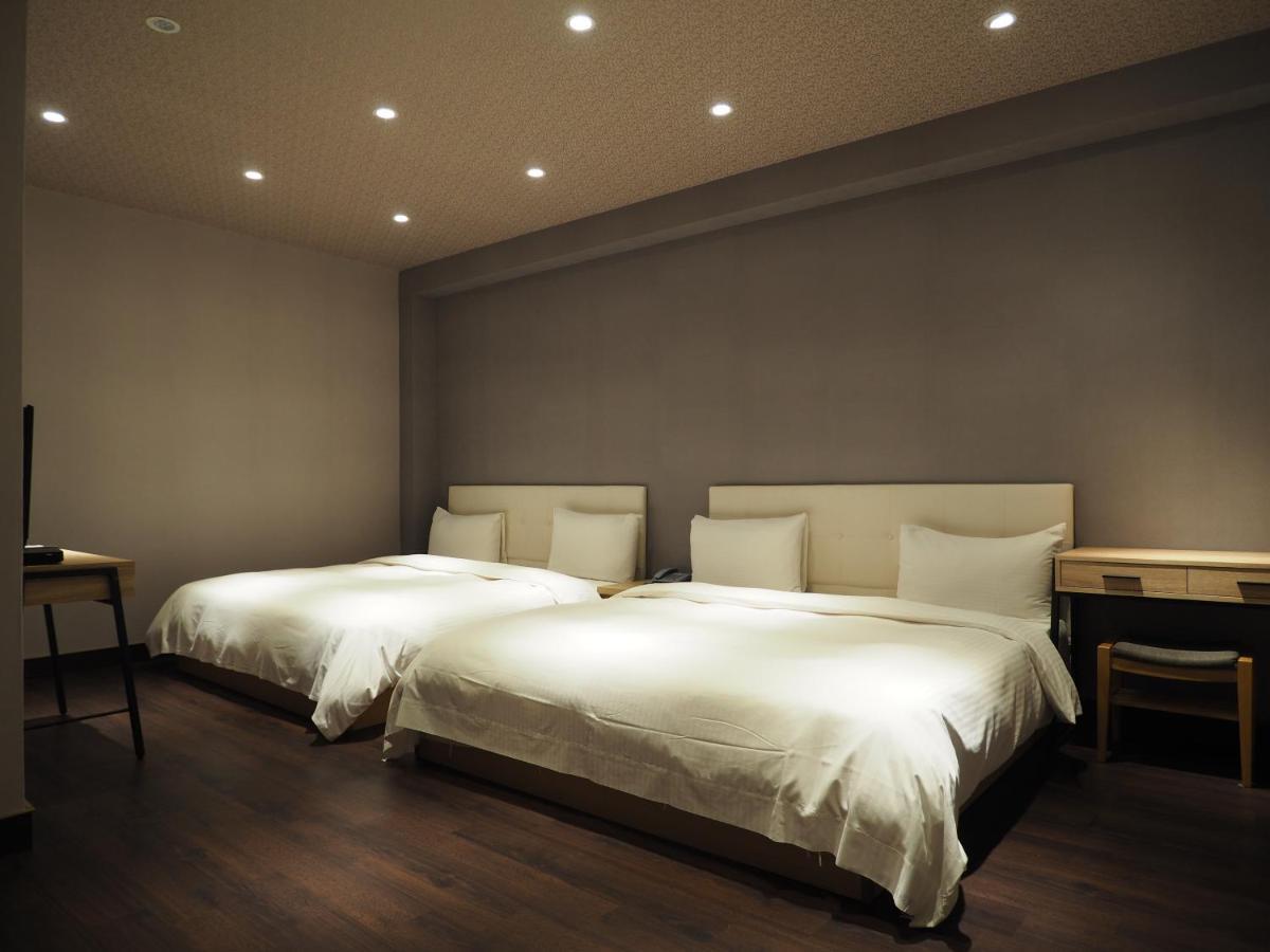 โรงแรมเดย์ เชน Yilan ภายนอก รูปภาพ